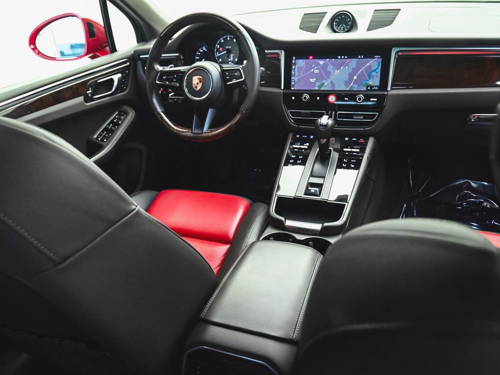 Used 2023 Porsche Macan S image 32