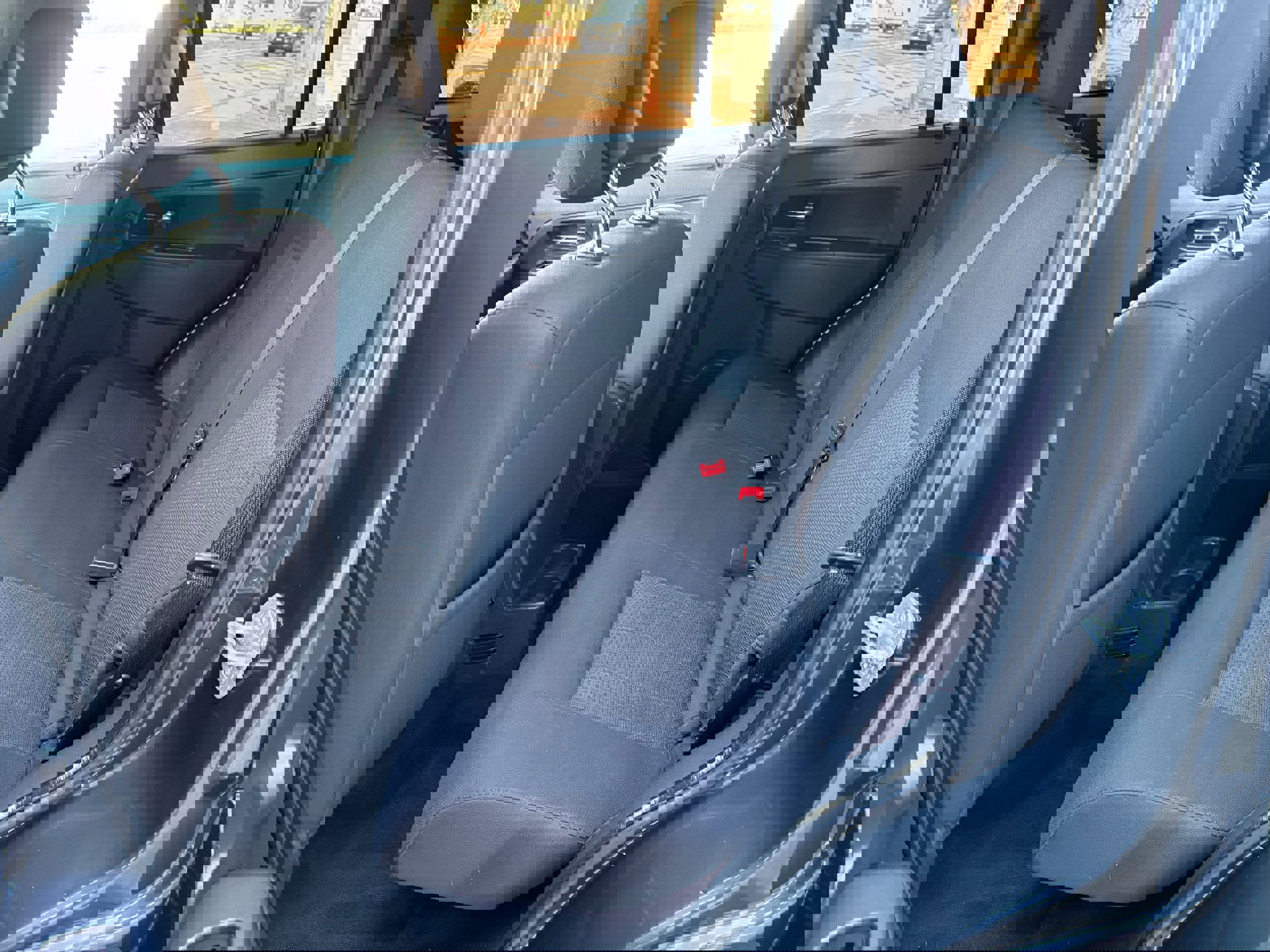 Used 2011 Jeep Liberty Sport image 14