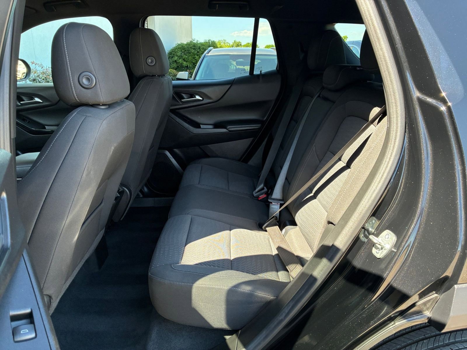 Used 2025 Chevrolet Equinox LT AWD/4WD image 25