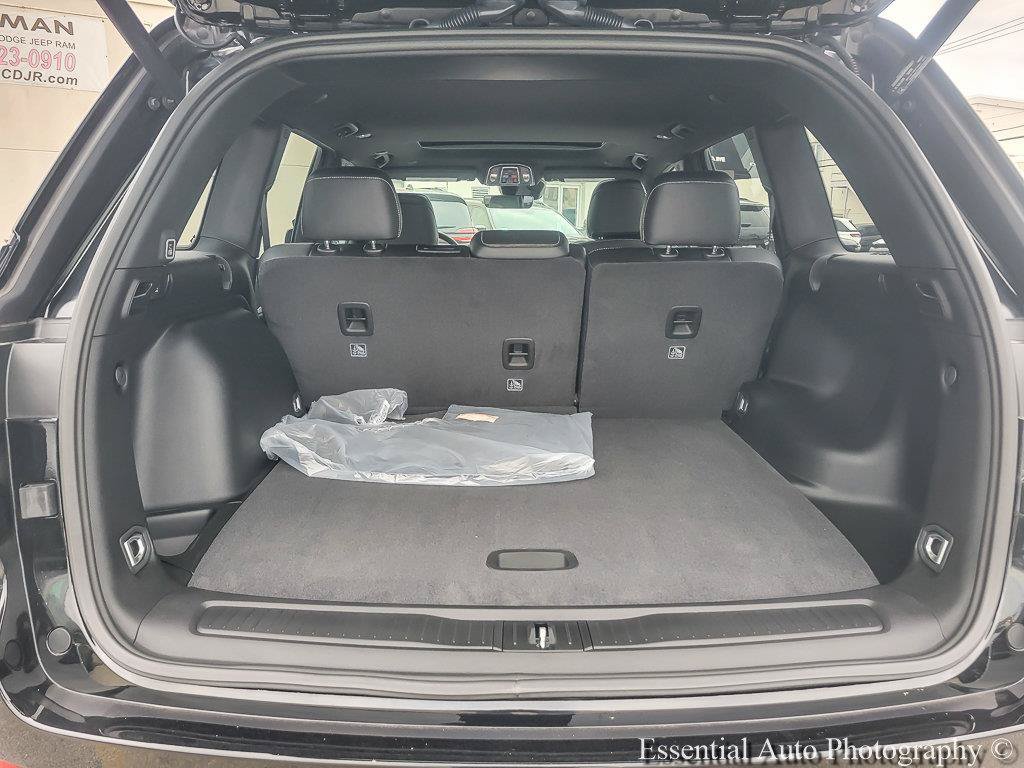 New 2026 Jeep Grand Cherokee Altitude AWD/4WD image 24