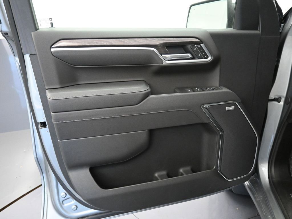 New 2026 Chevrolet Silverado 1500 LTZ w/ LTZ Premium Package image 16