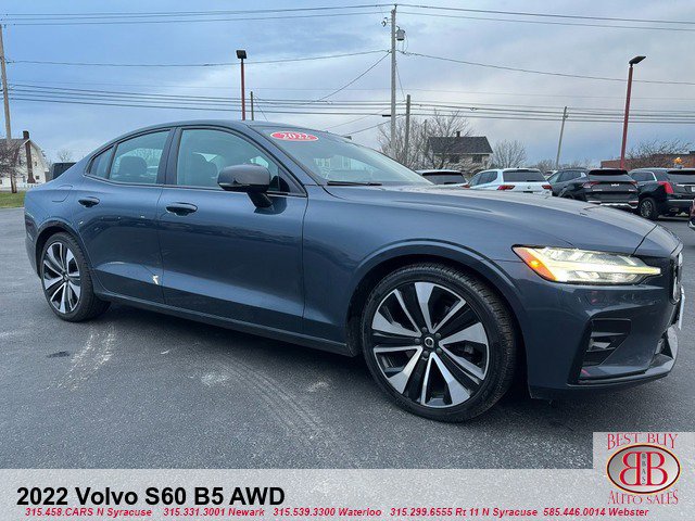 Used 2022 Volvo S60 B5 Momentum w/ Premium Package image 1