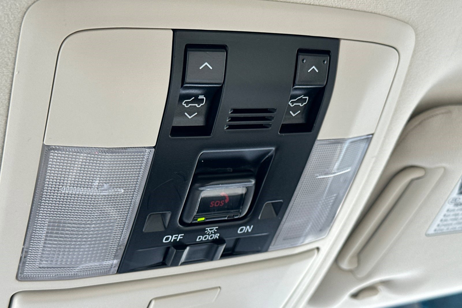 Certified 2023 Lexus GX 460 Premium w/ Premium Package AWD/4WD image 21