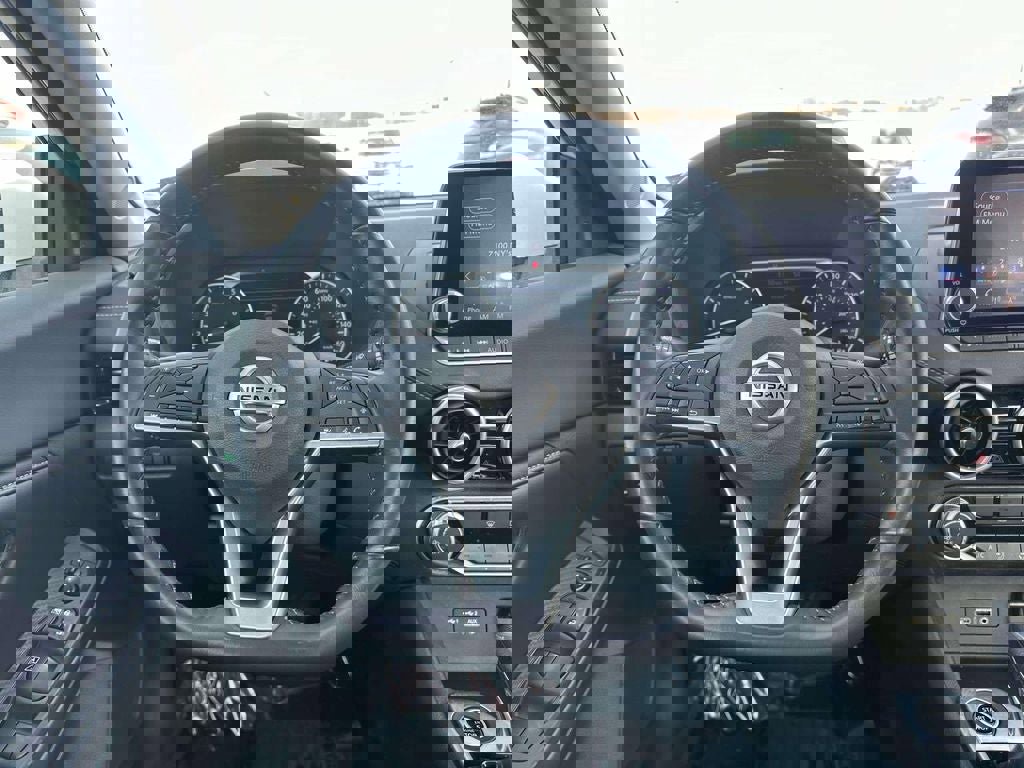 Used 2023 Nissan Sentra SV w/ Trunk Package image 12