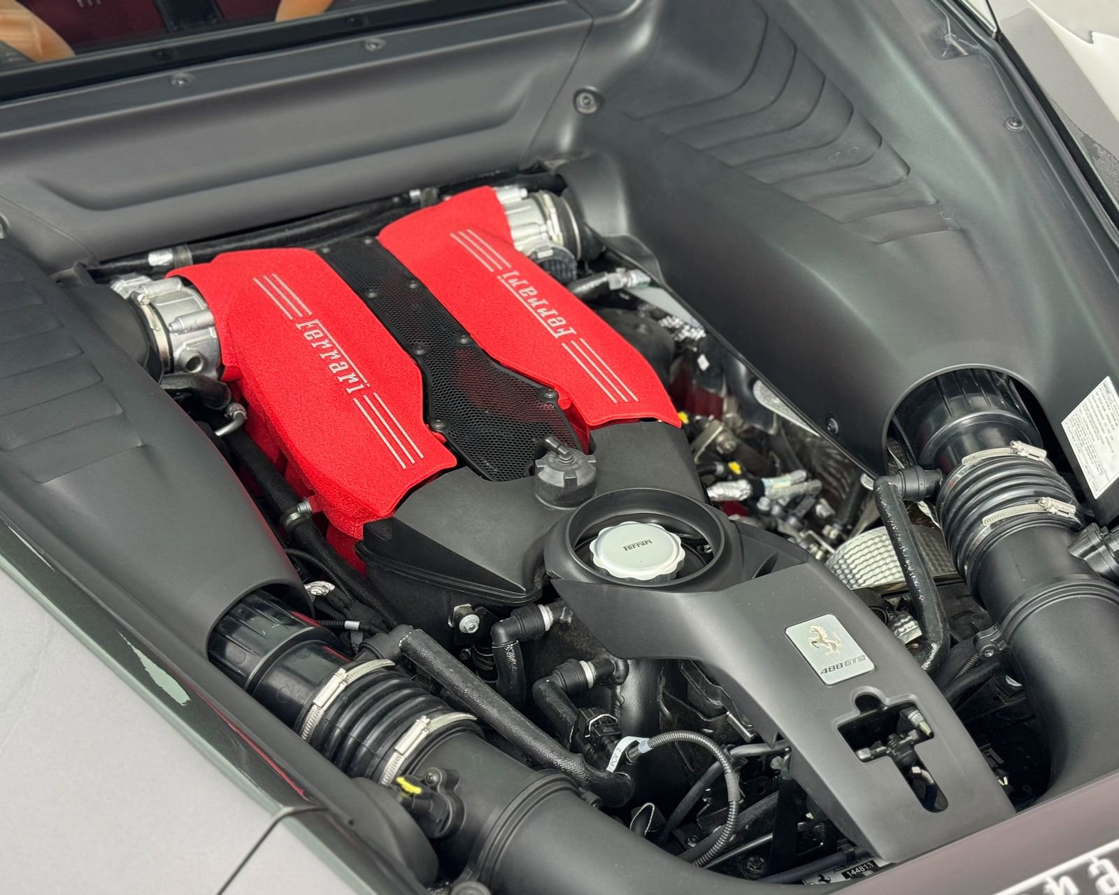 Used 2017 Ferrari 488 GTB image 27