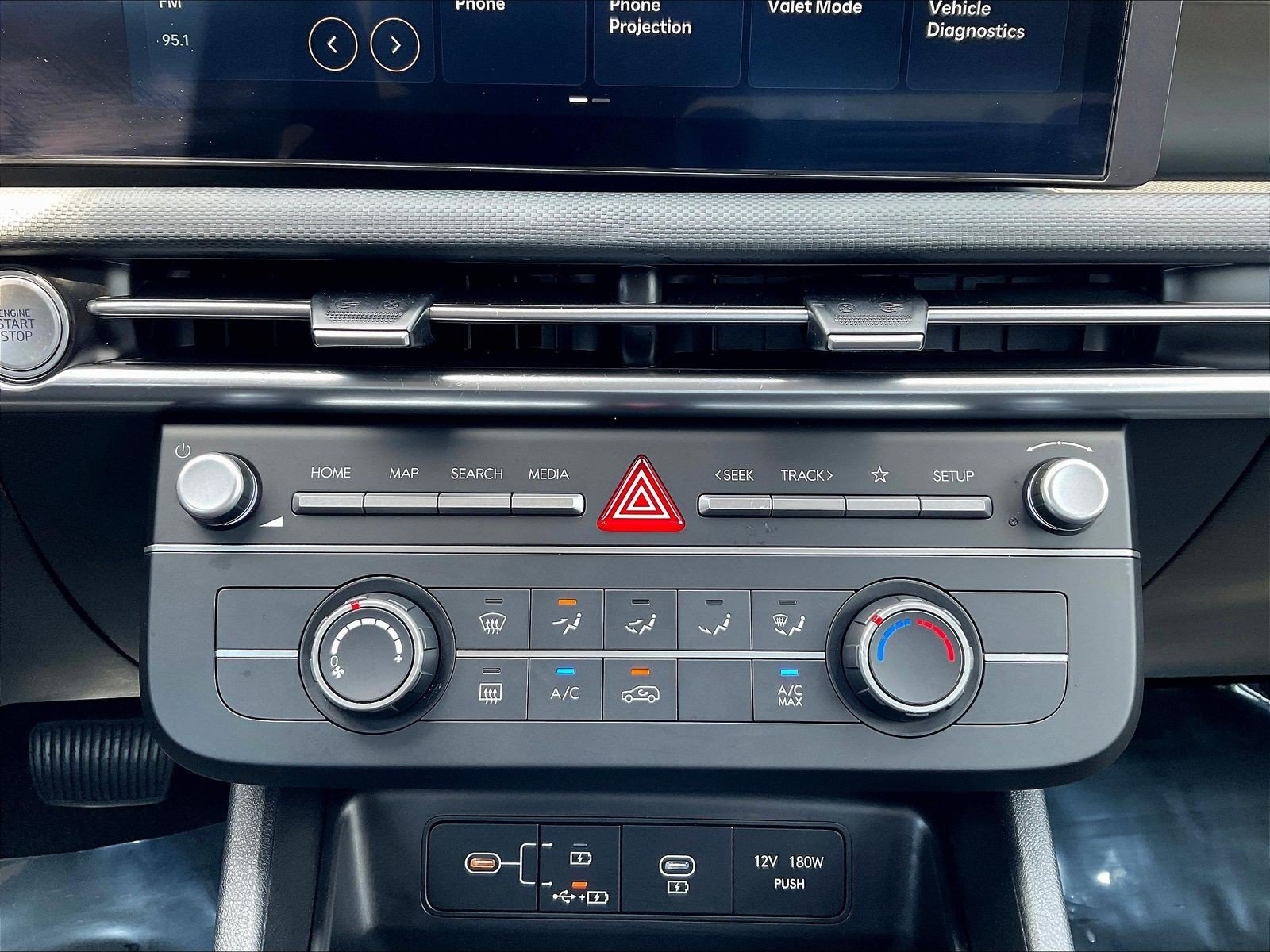 Certified 2025 Hyundai Tucson SE FWD image 15