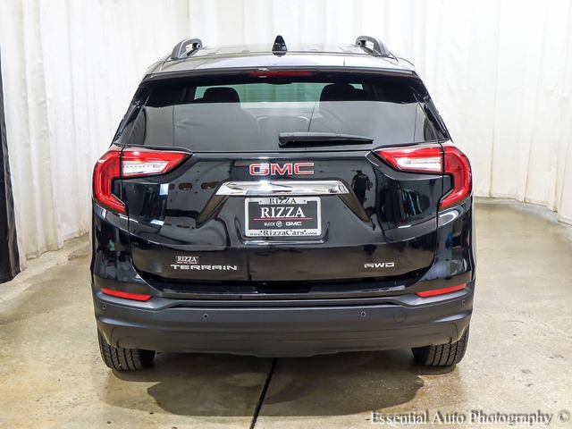 Used 2023 GMC Terrain SLE w/ Driver Convenience Package AWD/4WD image 8
