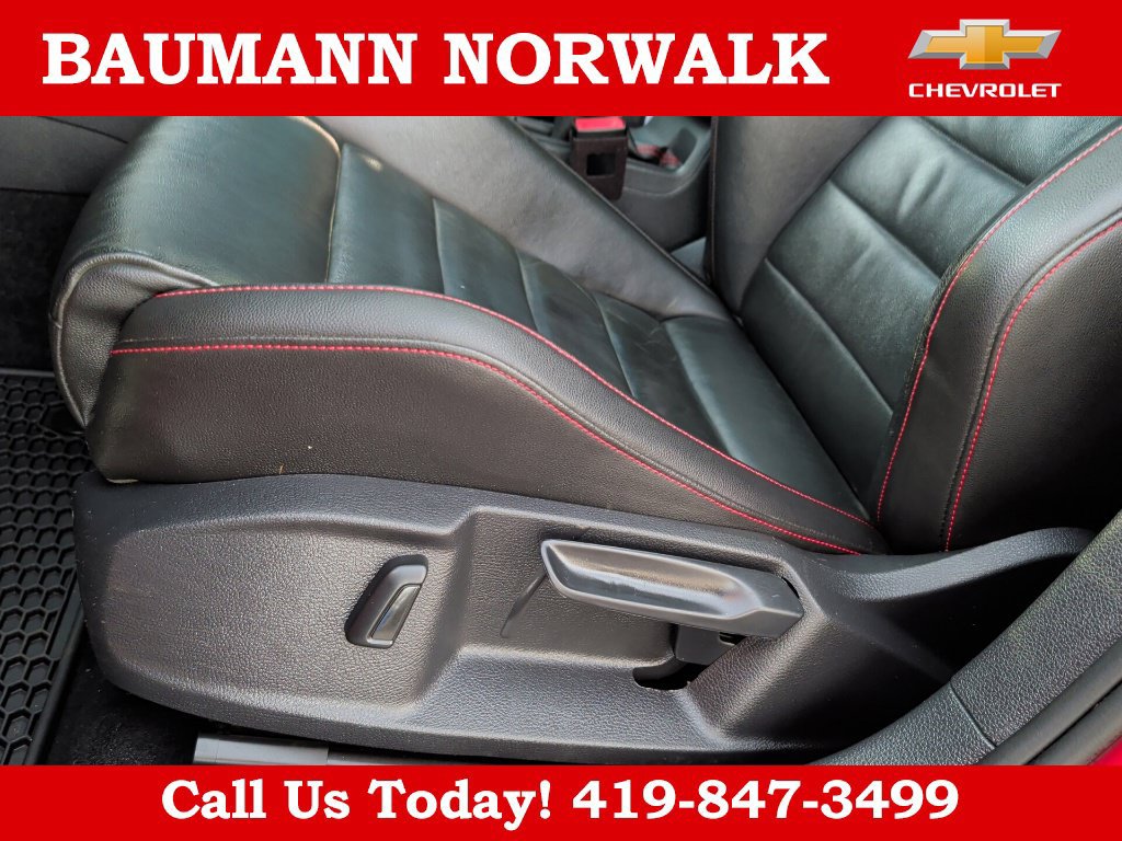 Used 2021 Volkswagen GTI SE FWD image 16