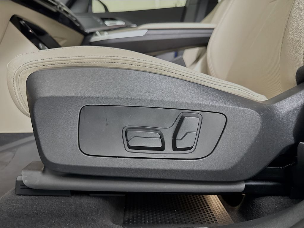 Used 2023 BMW X1 xDrive28i w/ Convenience Package AWD/4WD image 19