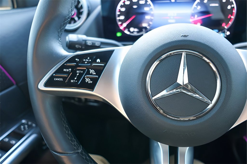 Used 2024 Mercedes-Benz GLA 250 image 14