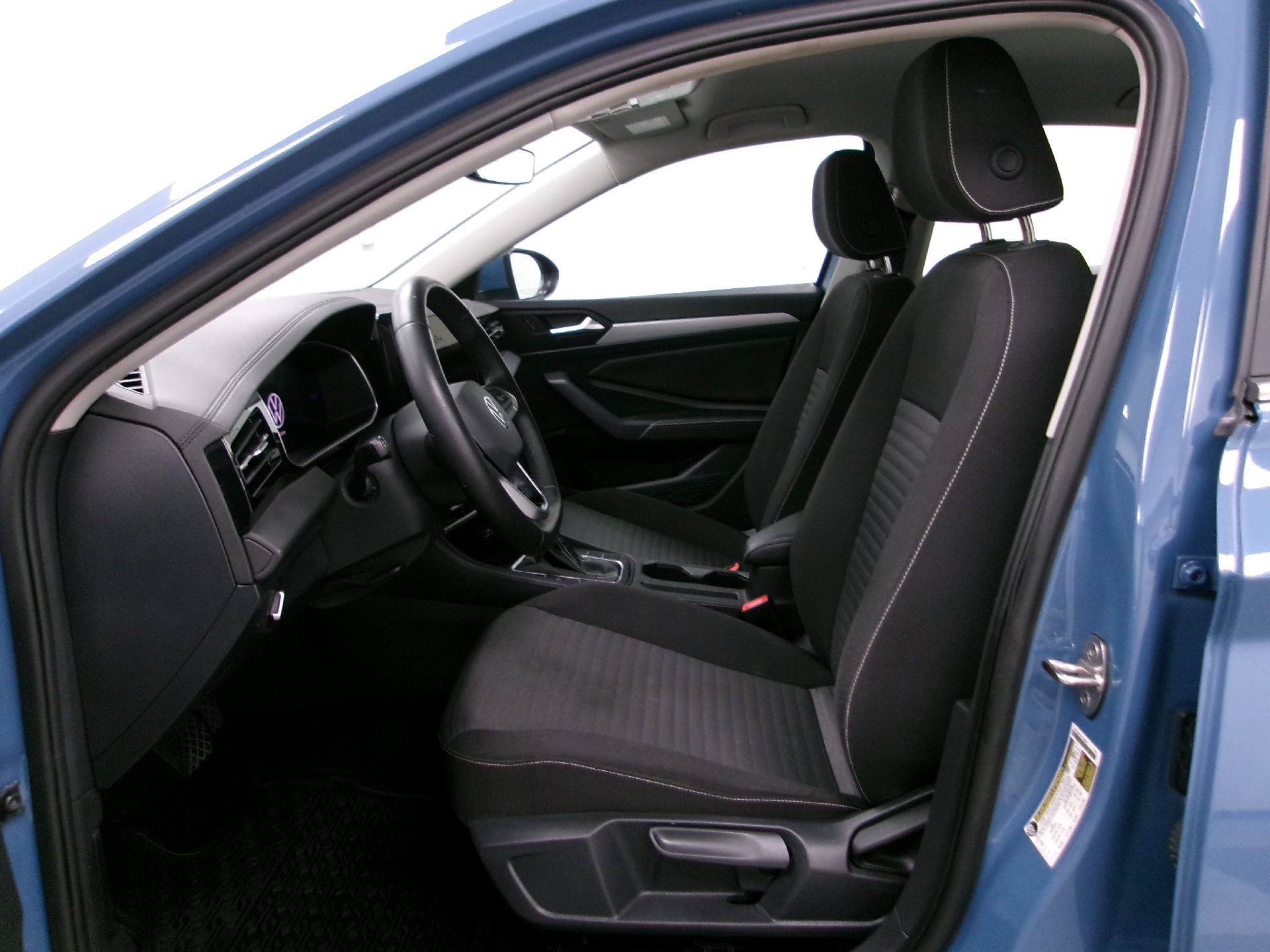 Used 2025 Volkswagen Jetta S FWD image 8