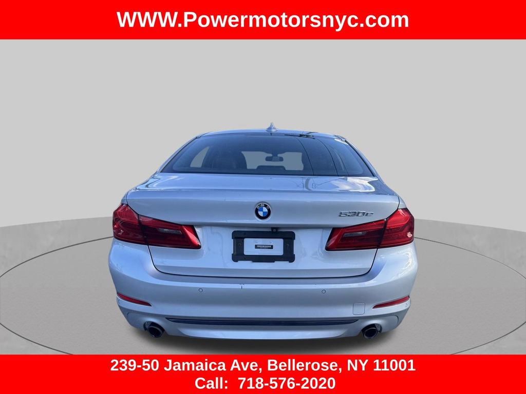 Used 2019 BMW 530e xDrive w/ Premium Package AWD/4WD image 4
