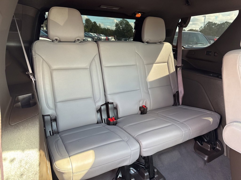 Used 2023 Chevrolet Tahoe Z71 w/ Luxury Package image 19