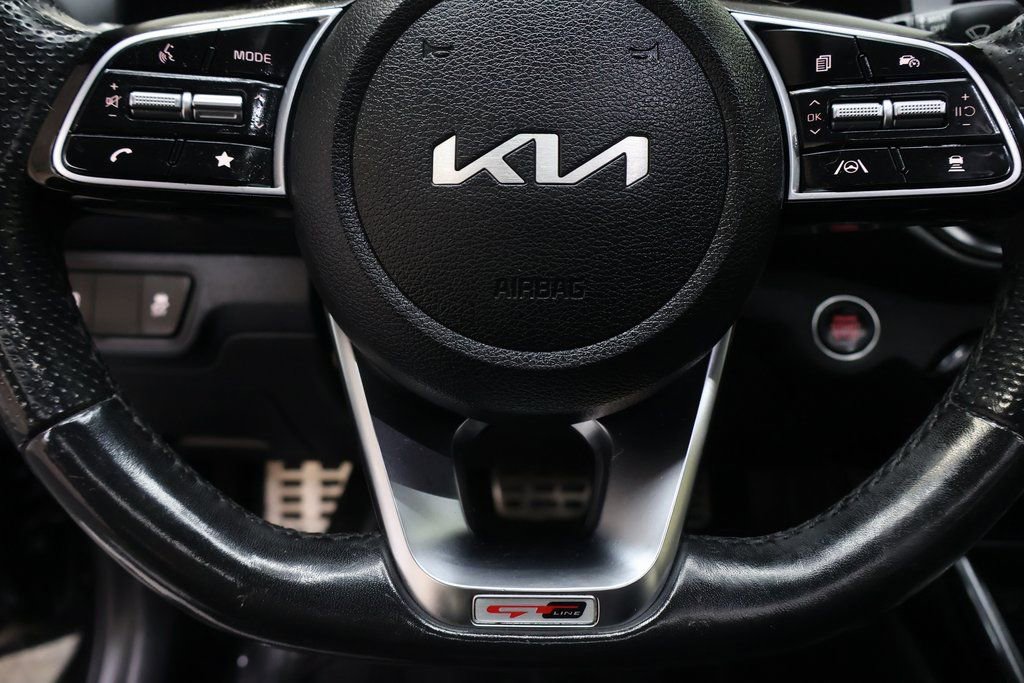 Used 2022 Kia Forte GT-Line w/ GT-Line Premium Package image 18