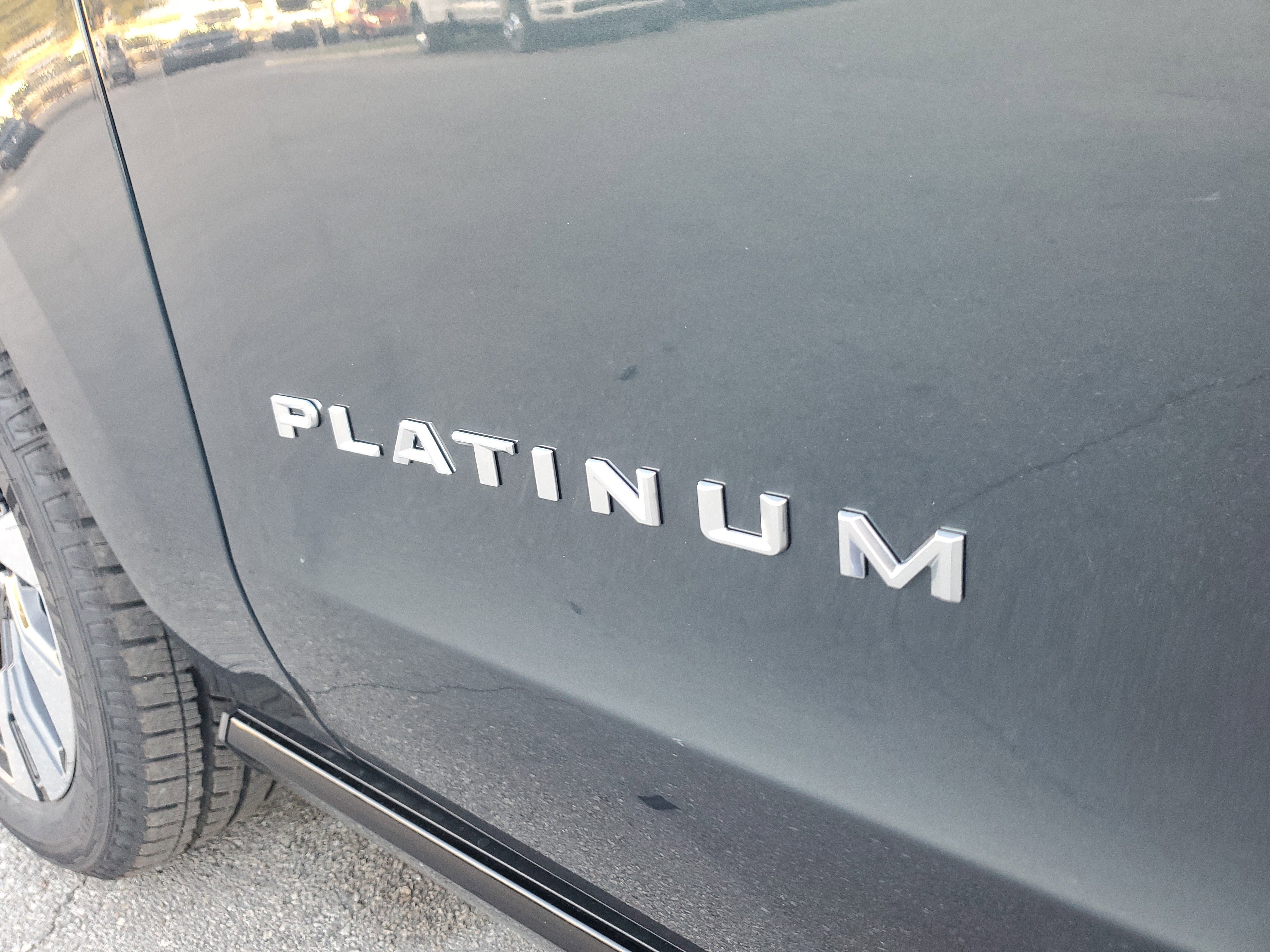 New 2025 Ford Expedition Max Platinum w/ Driver's Package image 8