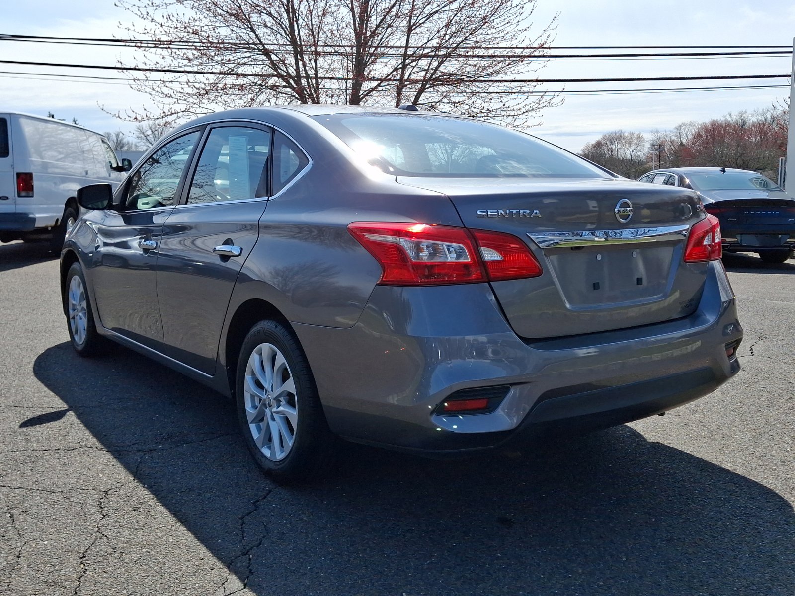 Used 2018 Nissan Sentra SV image 4