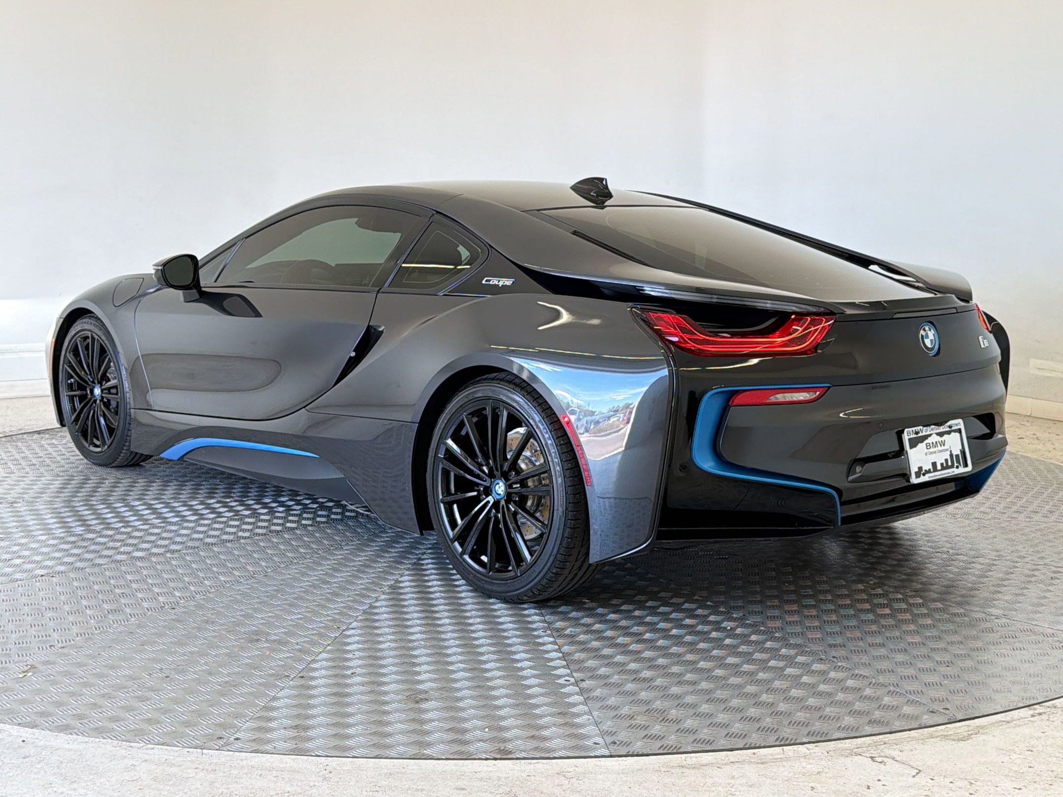 Used 2019 BMW i8 Coupe image 3