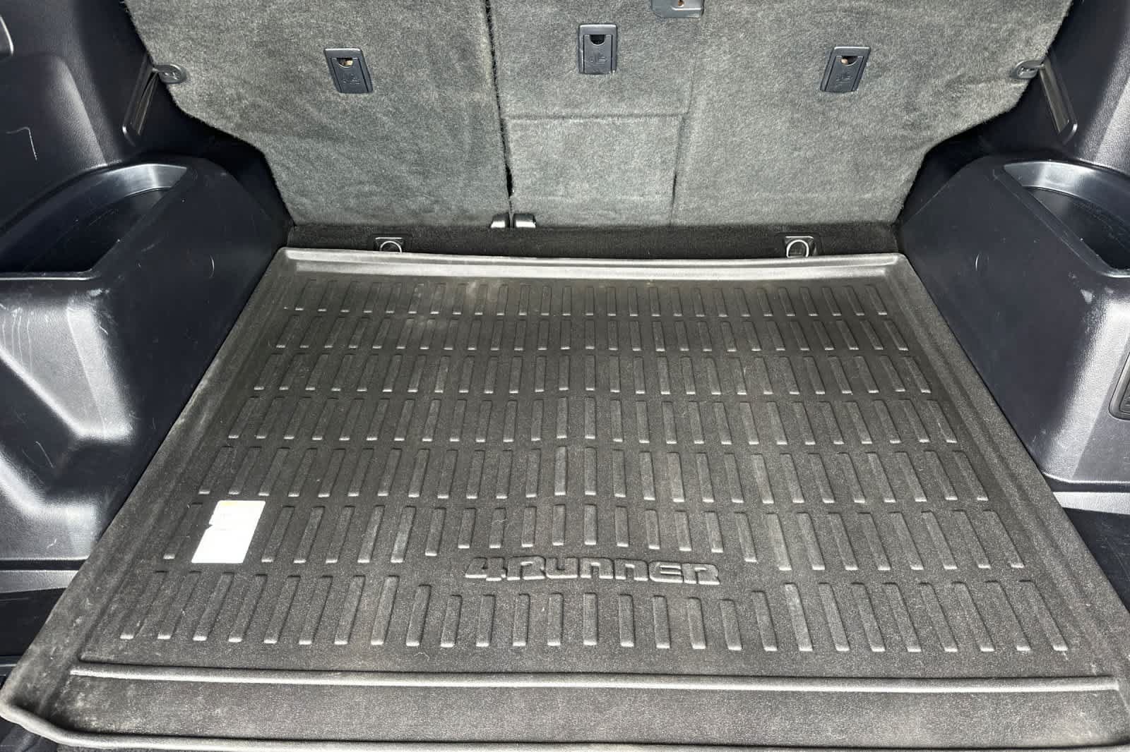 Used 2017 Toyota 4Runner SR5 Premium AWD/4WD image 15