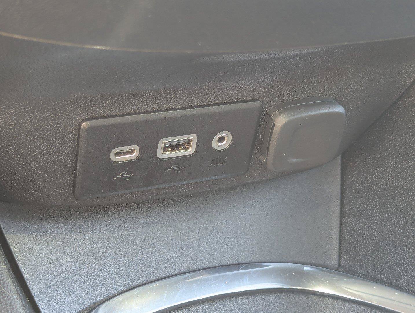 Used 2023 Chevrolet Malibu LT FWD image 22