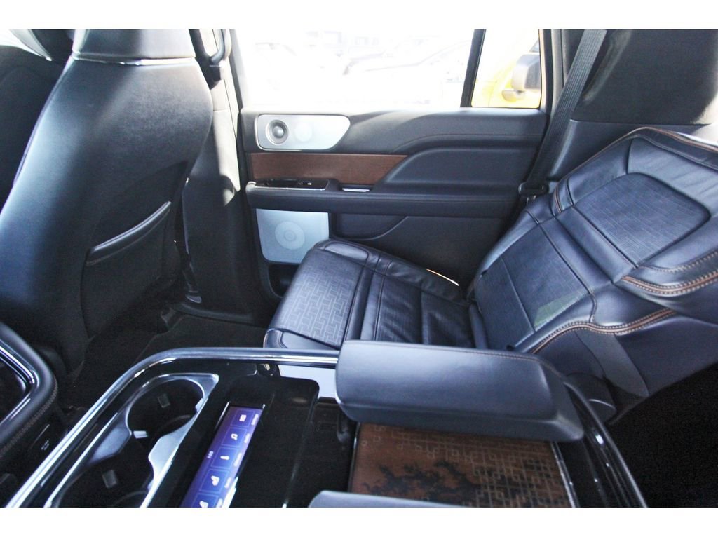 Used 2023 Lincoln Navigator L Black Label image 12