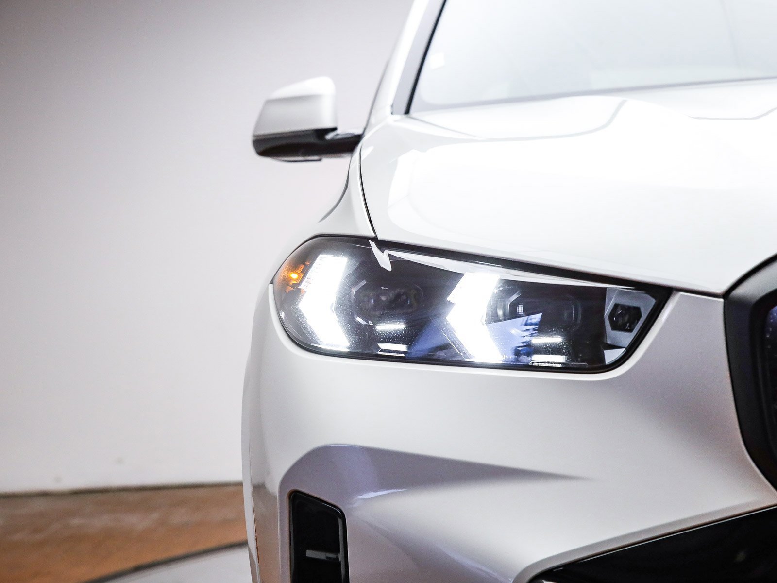 New 2026 BMW X5 sDrive40i image 5