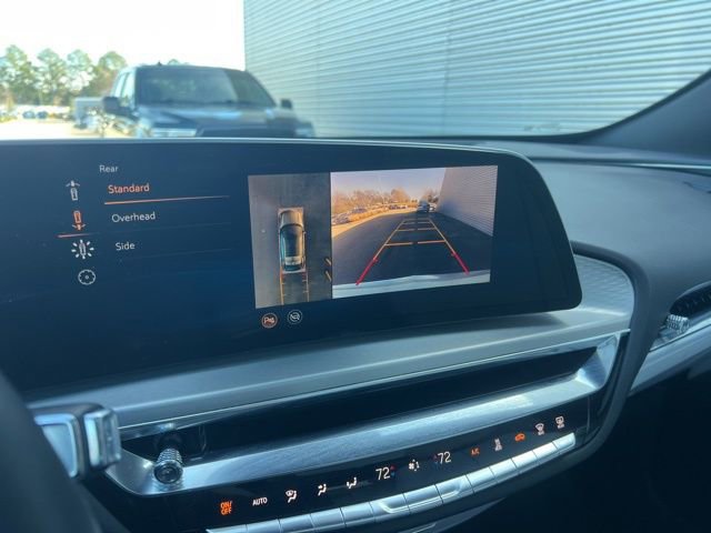 Used 2024 Cadillac Lyriq Luxury image 15