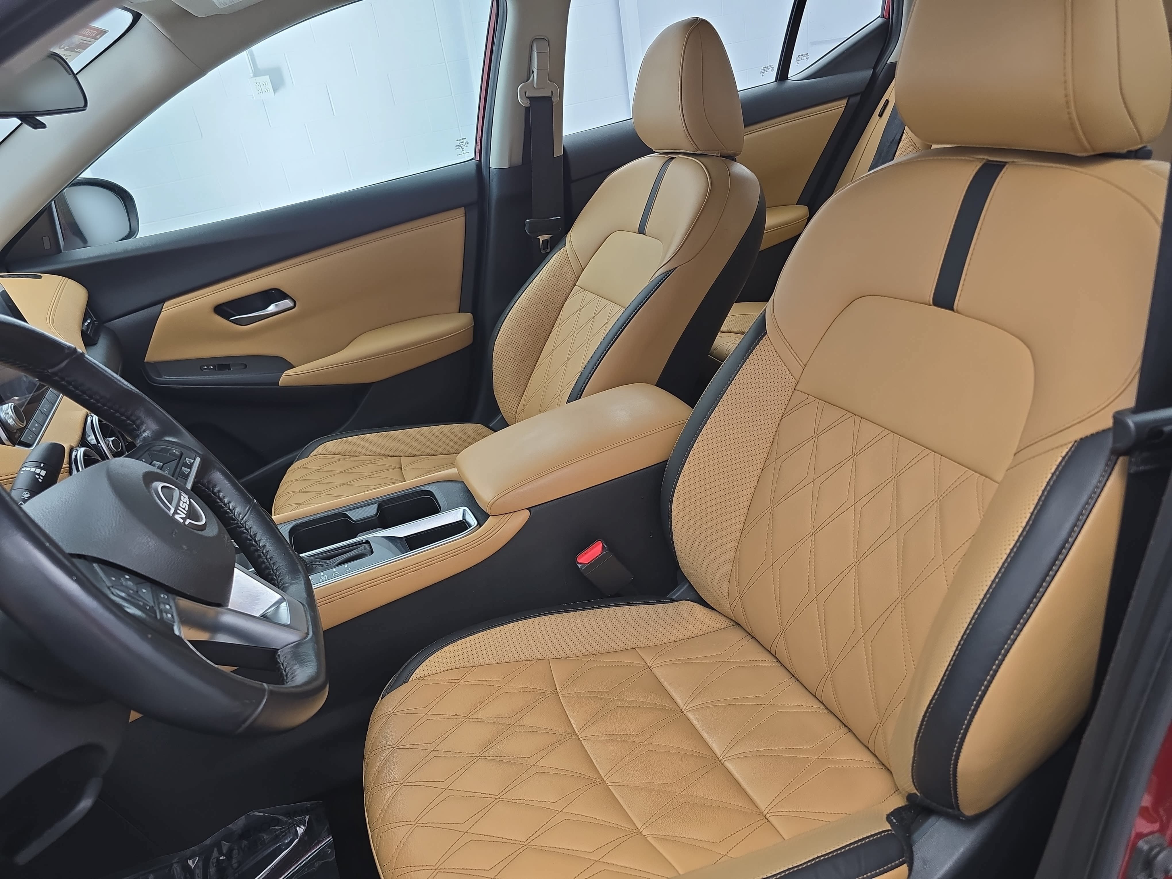 Used 2024 Nissan Sentra SV w/ SV Premium Package FWD image 14