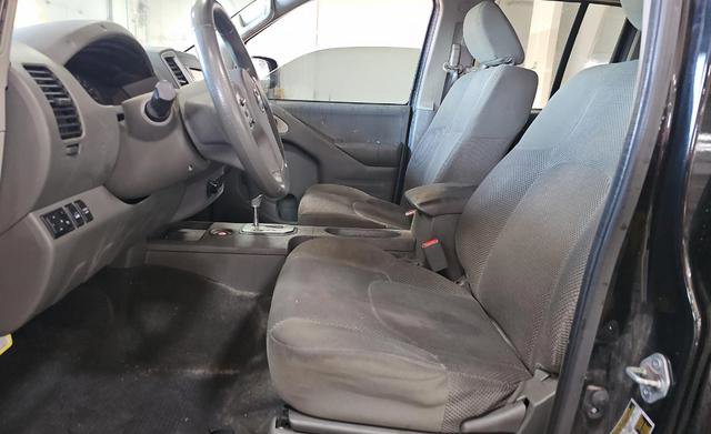 Used 2021 Nissan Frontier SV w/ Midnight Edition Floor Mats image 13