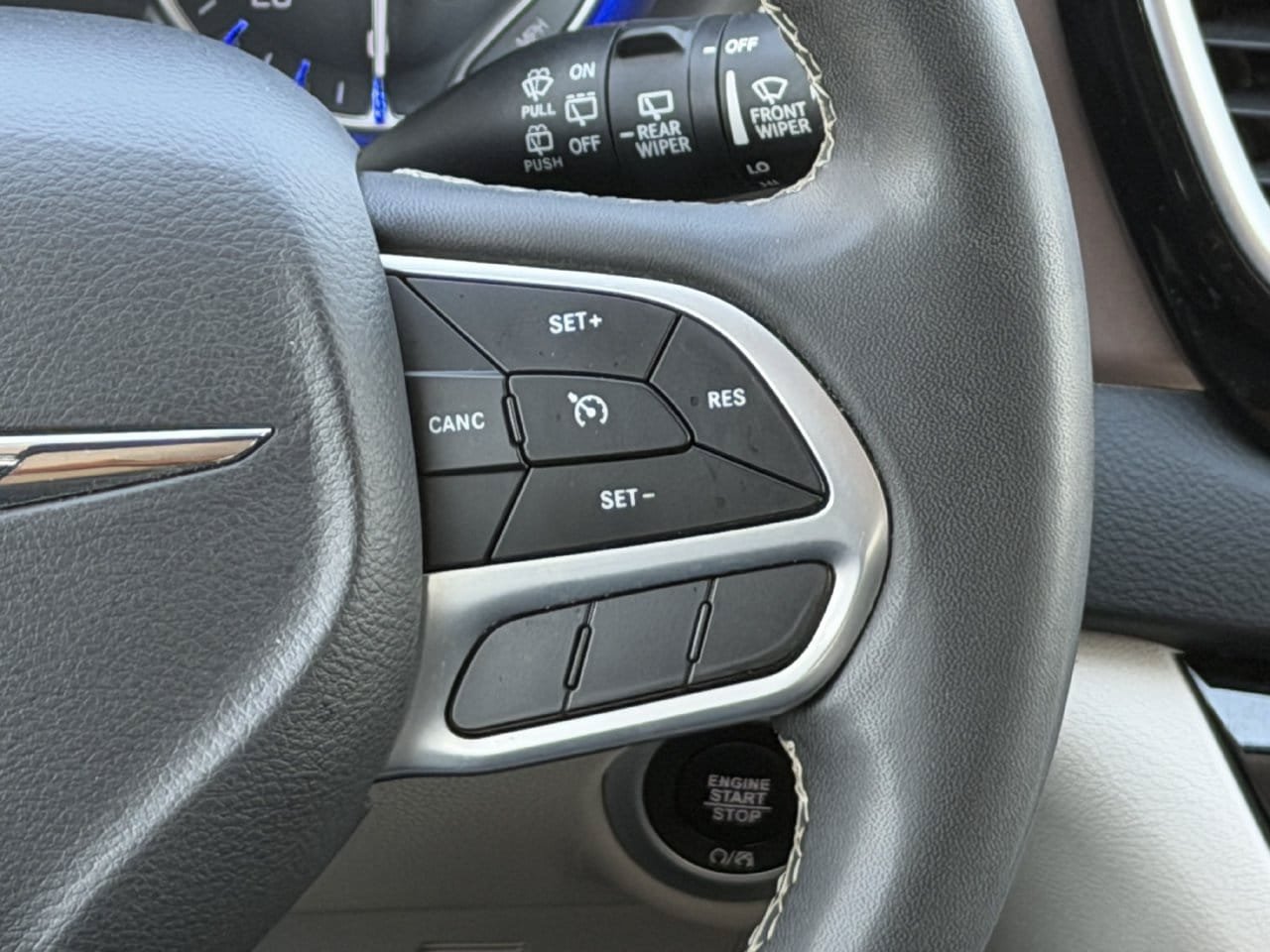 Used 2023 Chrysler Voyager LX FWD image 14
