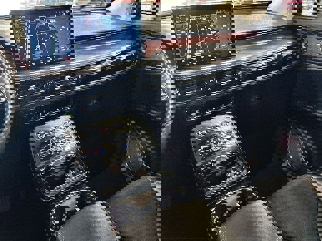 Used 2021 Lincoln Nautilus Reserve image 28