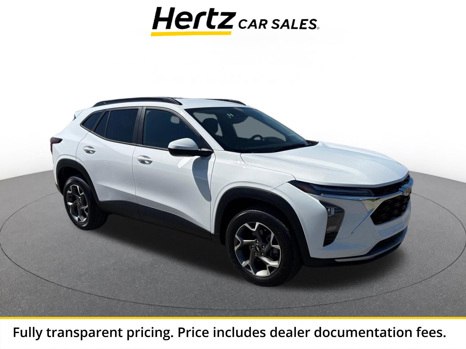 Used 2025 Chevrolet Trax LT FWD image 1