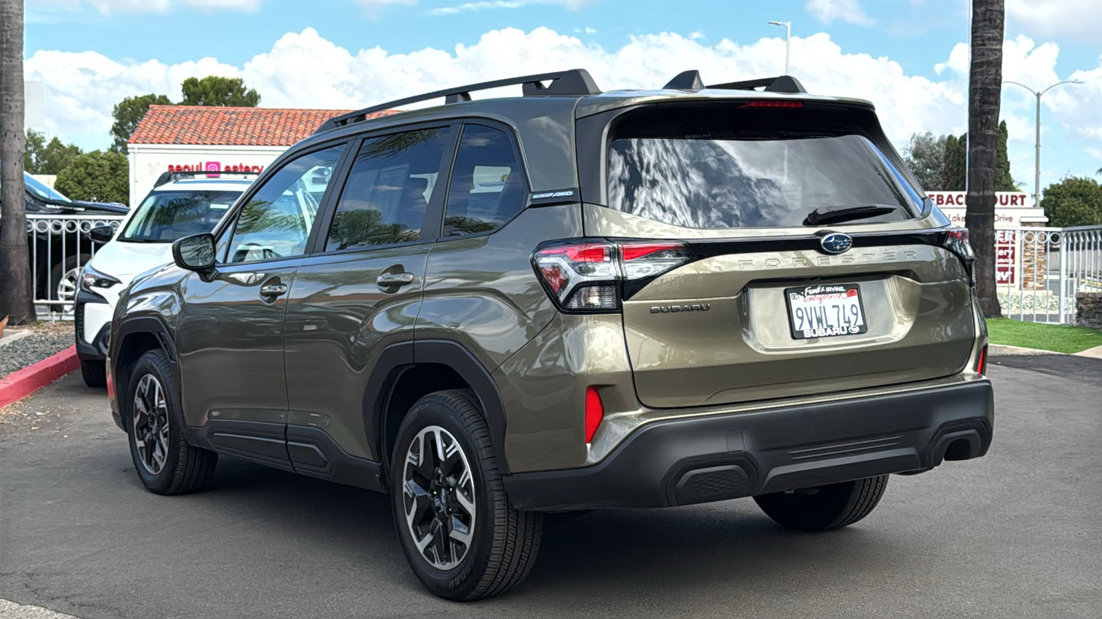 Certified 2025 Subaru Forester Premium AWD/4WD image 8