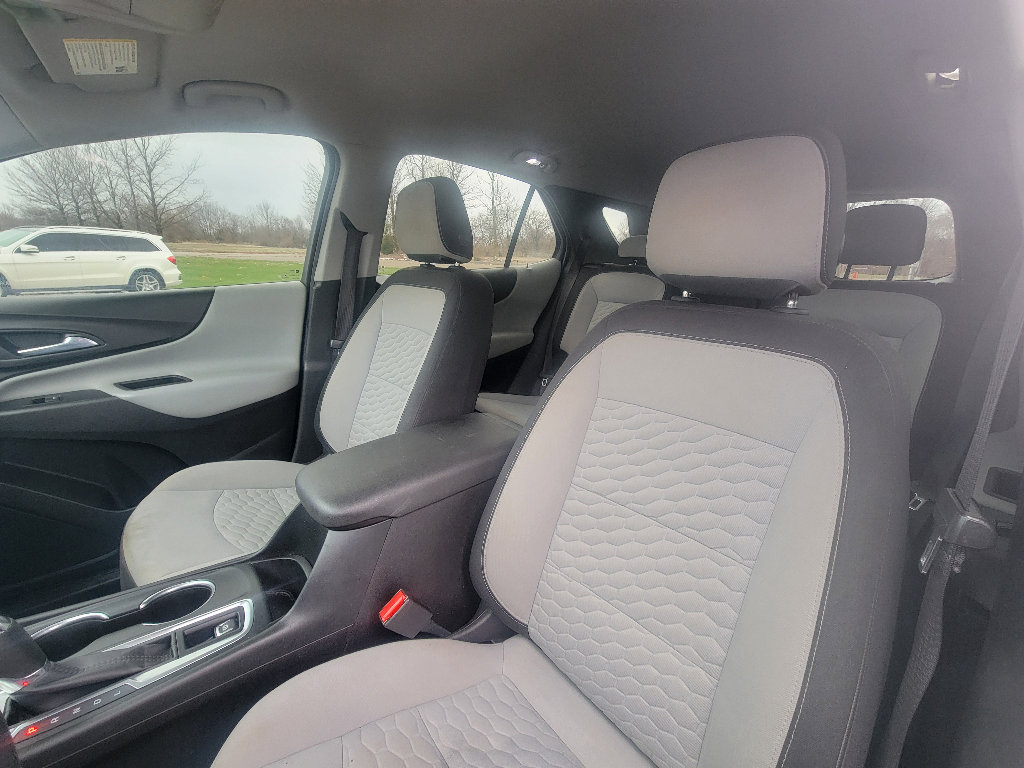 Used 2018 Chevrolet Equinox LS image 10