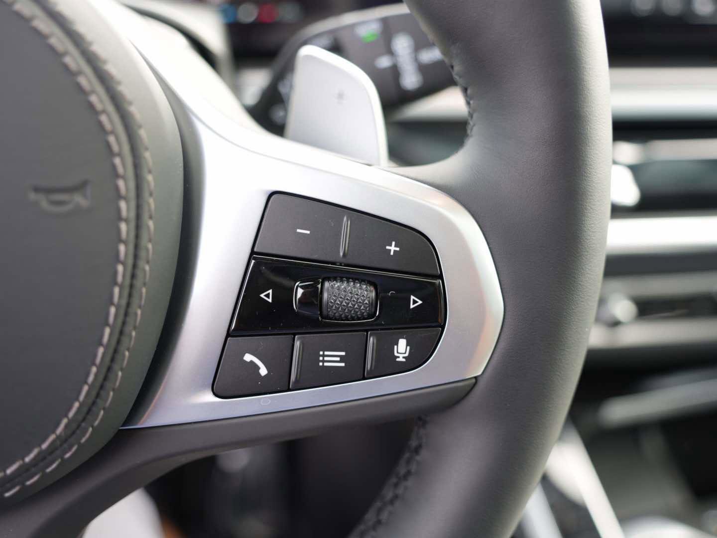 New 2026 BMW X7 xDrive40i w/ M Sport Package image 16