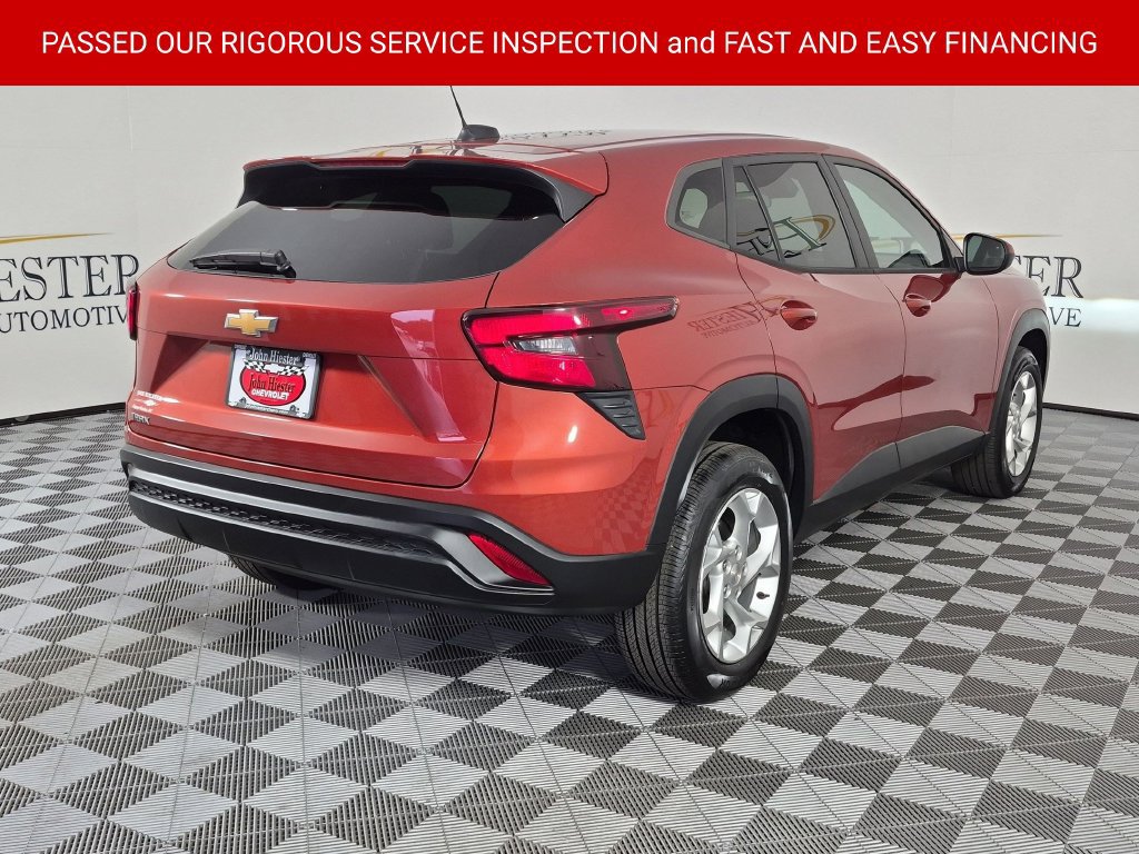 Certified 2024 Chevrolet Trax LS w/ LS Convenience Package FWD image 4