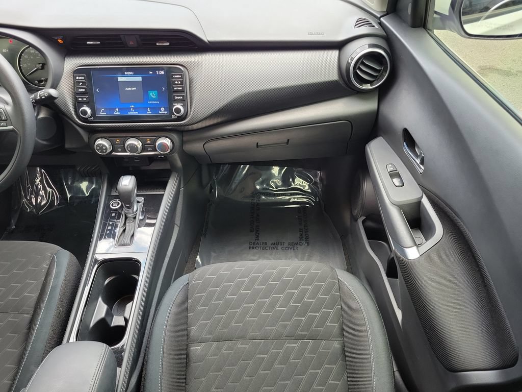 Used 2024 Nissan Kicks SV FWD image 15