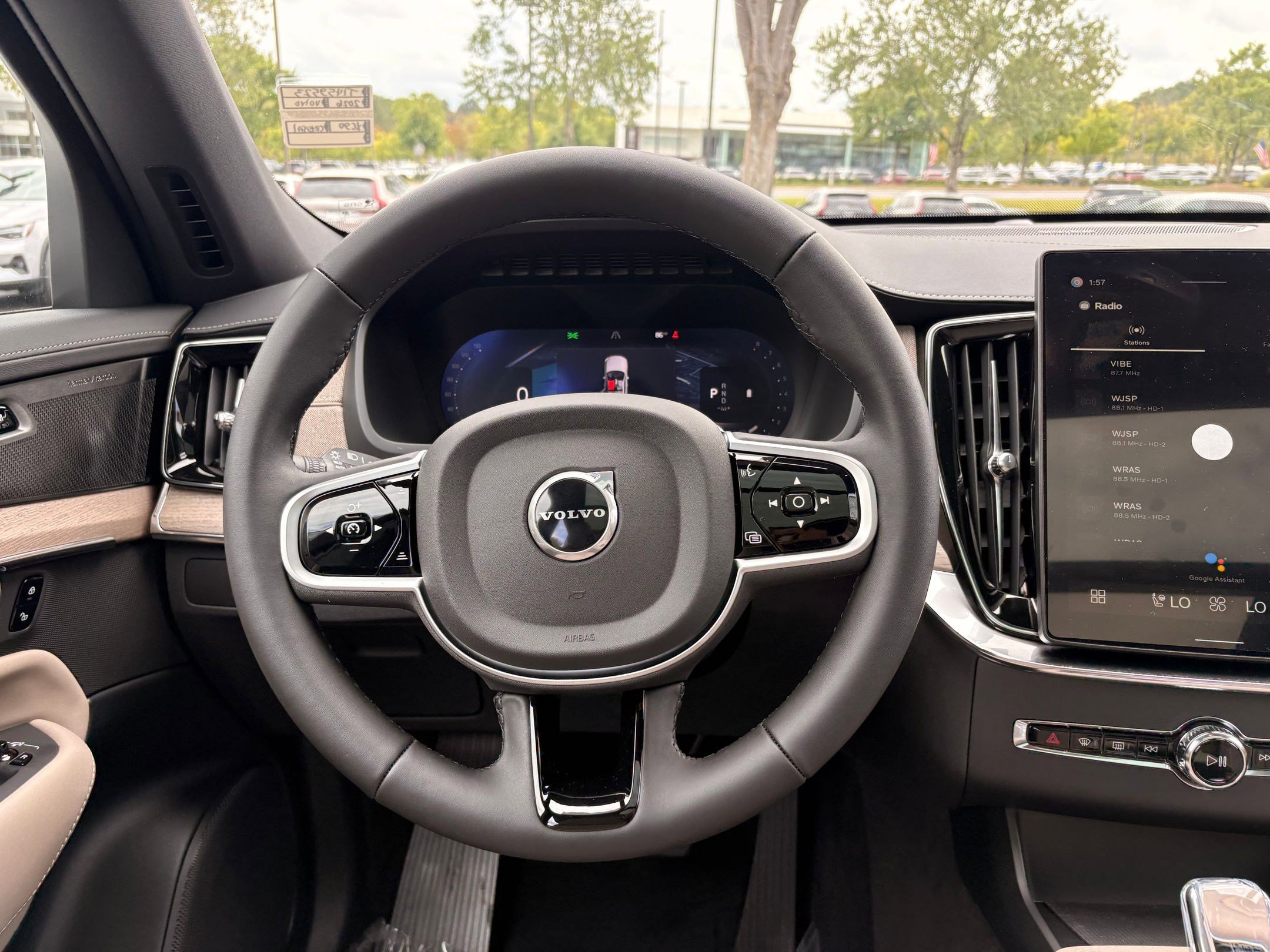 New 2026 Volvo XC90 B6 Plus w/ Protection Package image 17