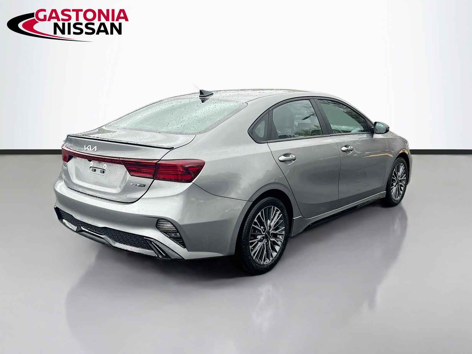 Used 2023 Kia Forte GT-Line w/ GT-Line Premium Package image 9