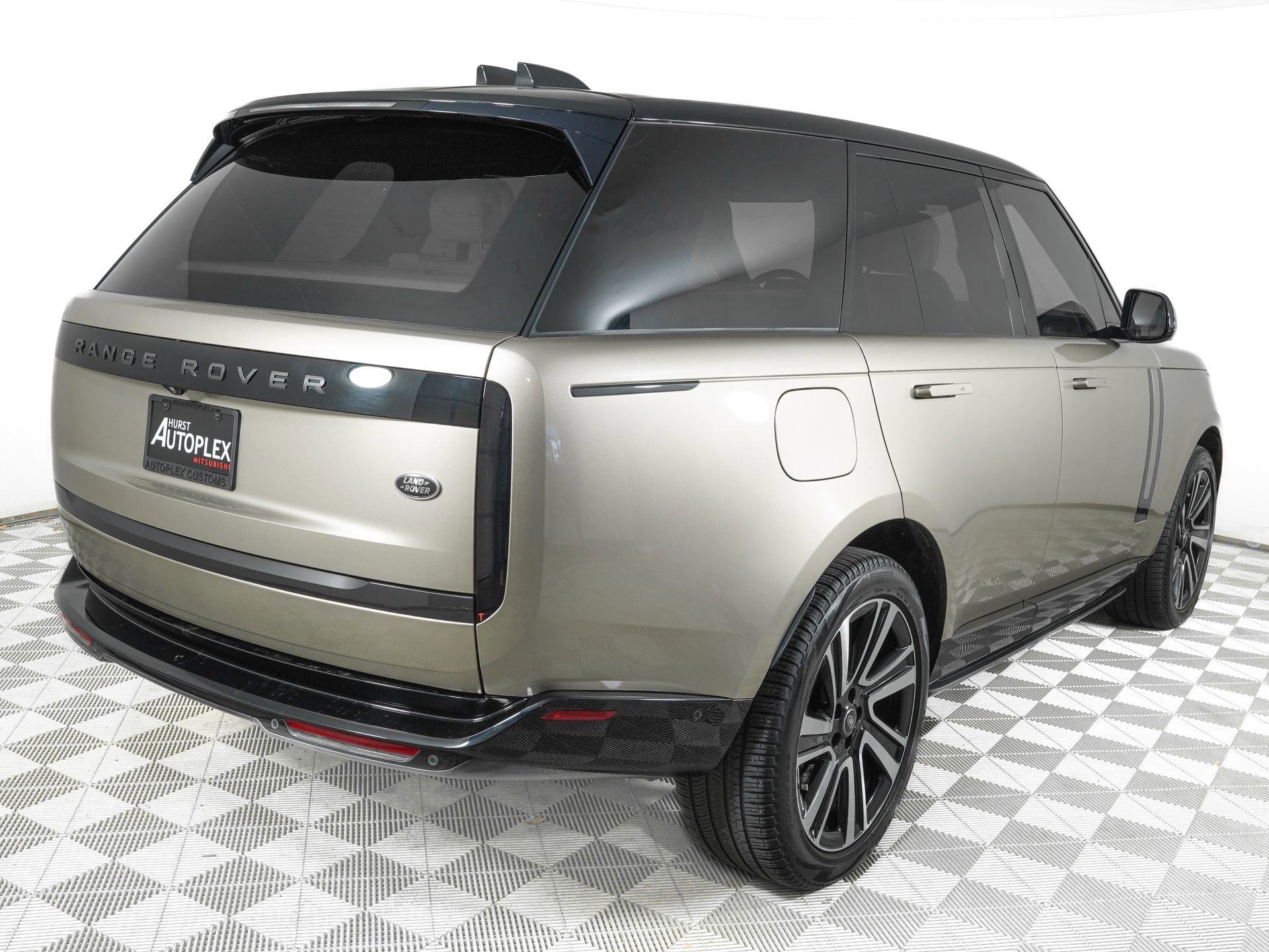 Used 2023 Land Rover Range Rover SE image 29