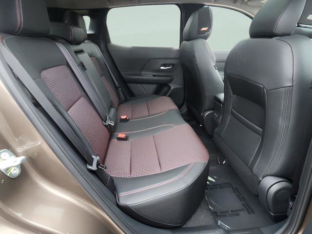 New 2026 Nissan Kicks SR w/ SR Premium Package AWD/4WD image 20