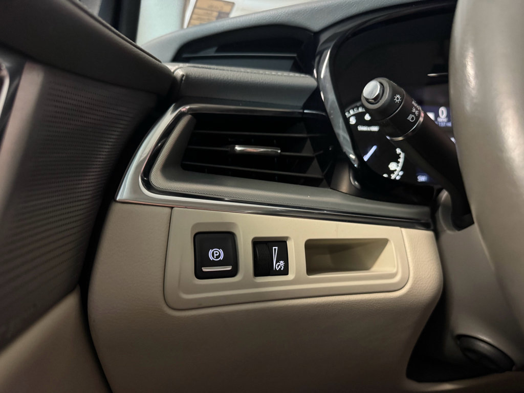 Used 2021 Cadillac XT5 Premium Luxury FWD image 22