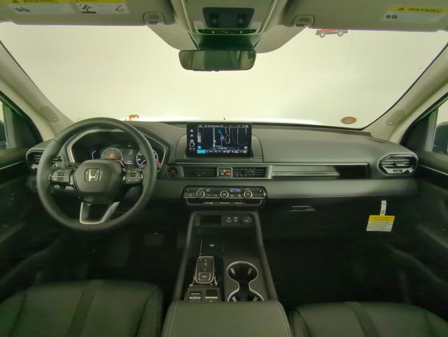 New 2025 Honda Pilot Touring image 32