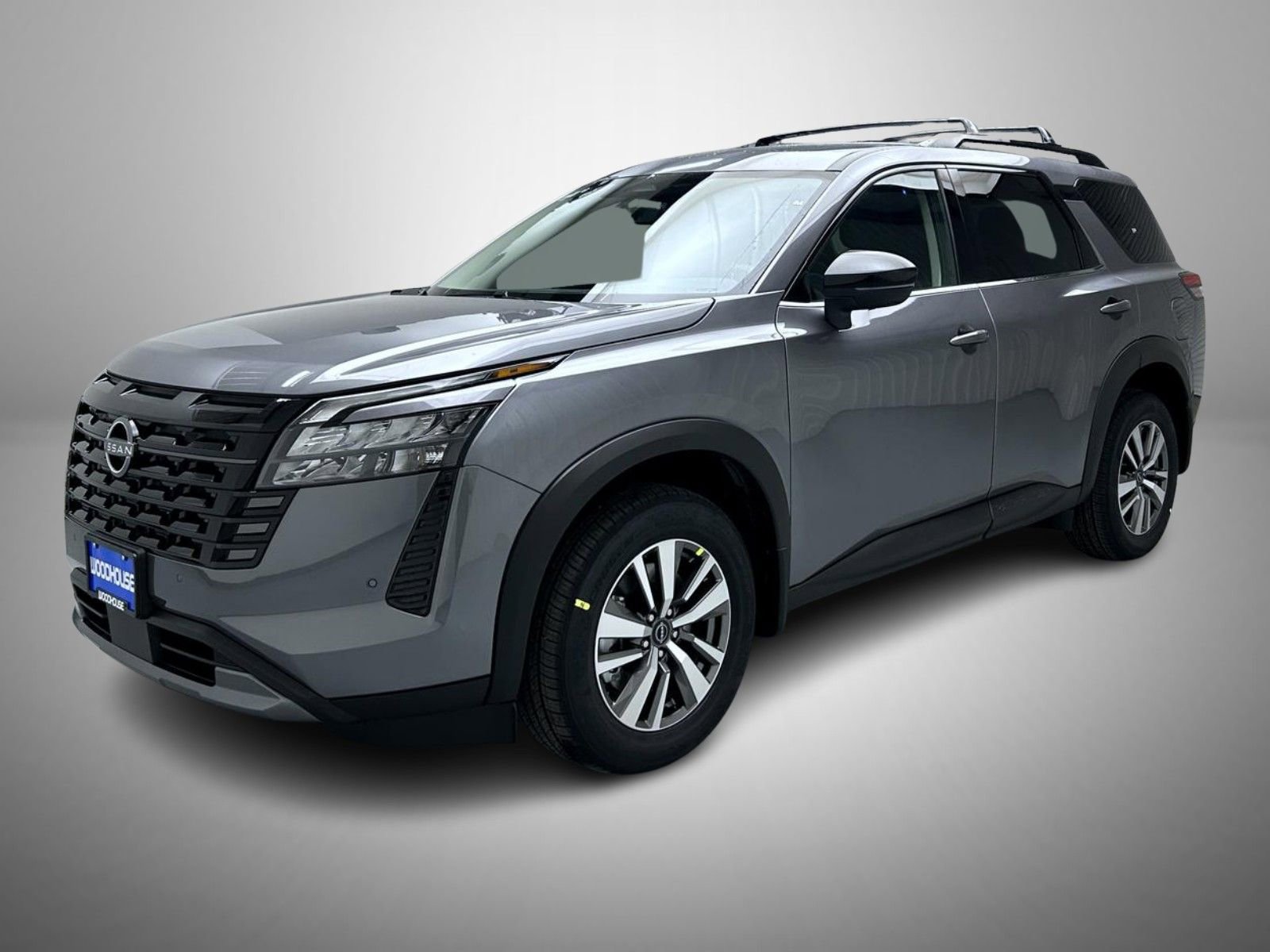 New 2026 Nissan Pathfinder Platinum image 1