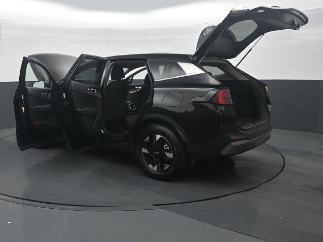 Used 2026 Kia Sportage LX FWD image 38