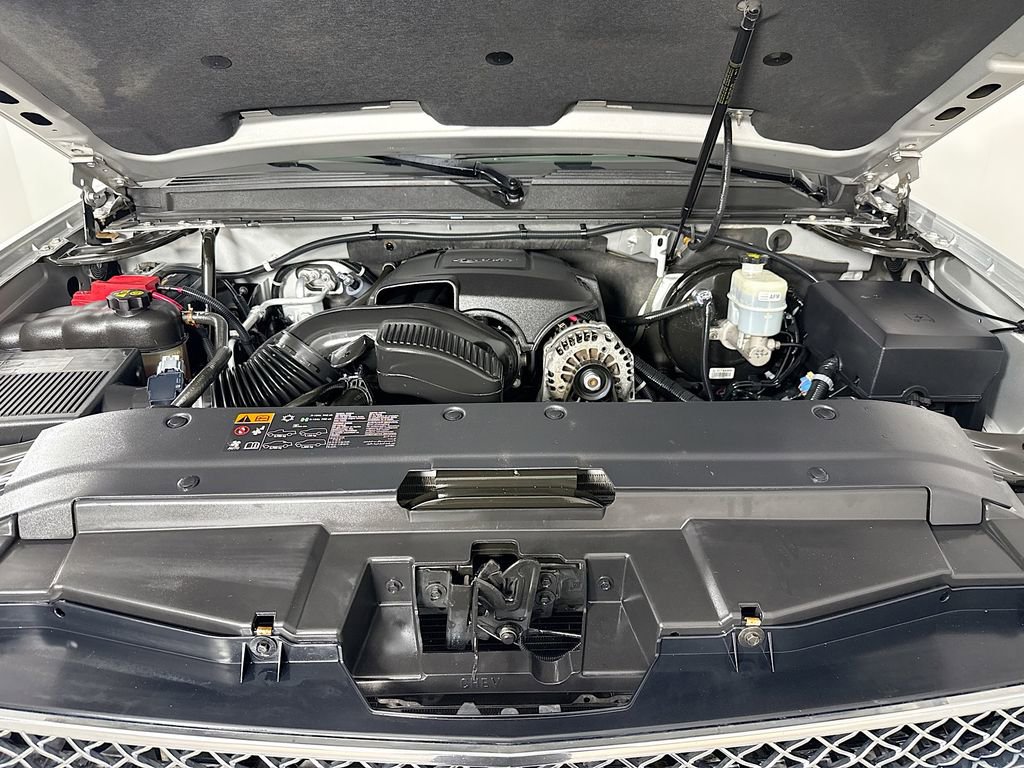 Used 2011 Chevrolet Avalanche LTZ image 33