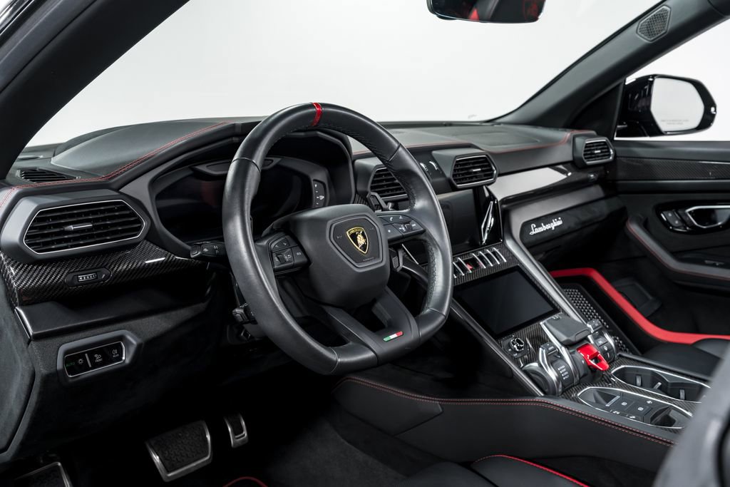 Used 2023 Lamborghini Urus Performante AWD/4WD image 13