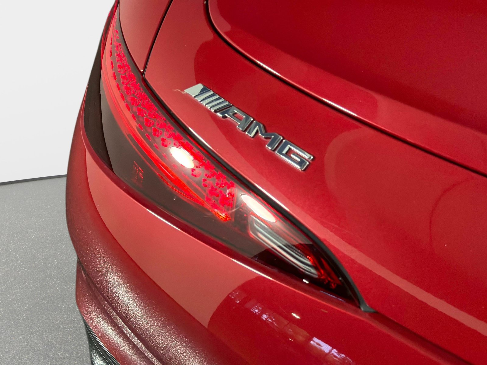 Used 2025 Mercedes-Benz SL 63 AMG 4MATIC image 21