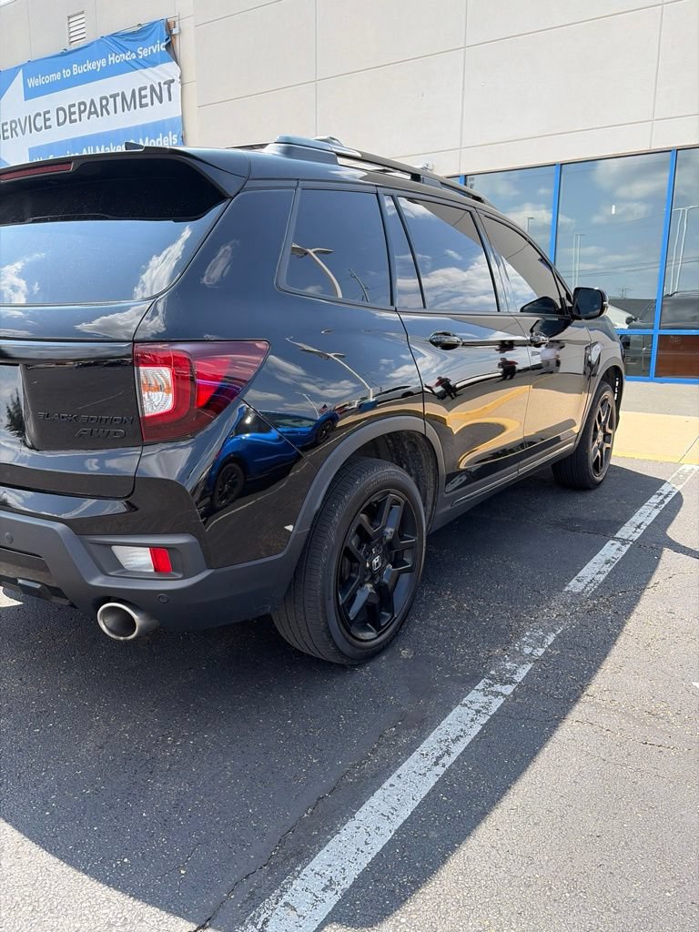 Used 2024 Honda Passport Black Edition image 7
