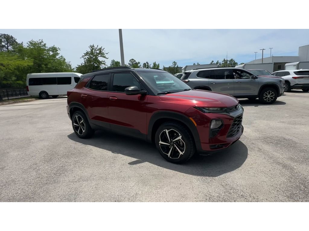 Used 2022 Chevrolet TrailBlazer RS FWD image 2