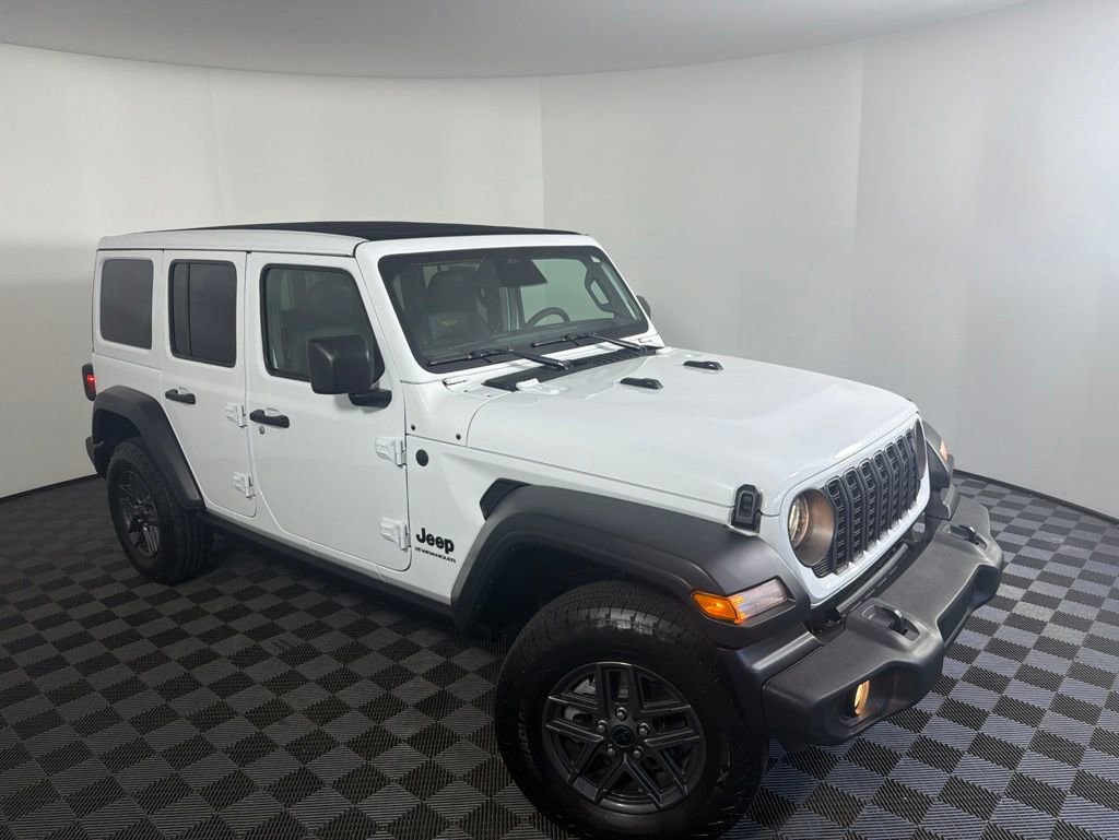 Used 2025 Jeep Wrangler Unlimited Sport AWD/4WD image 2